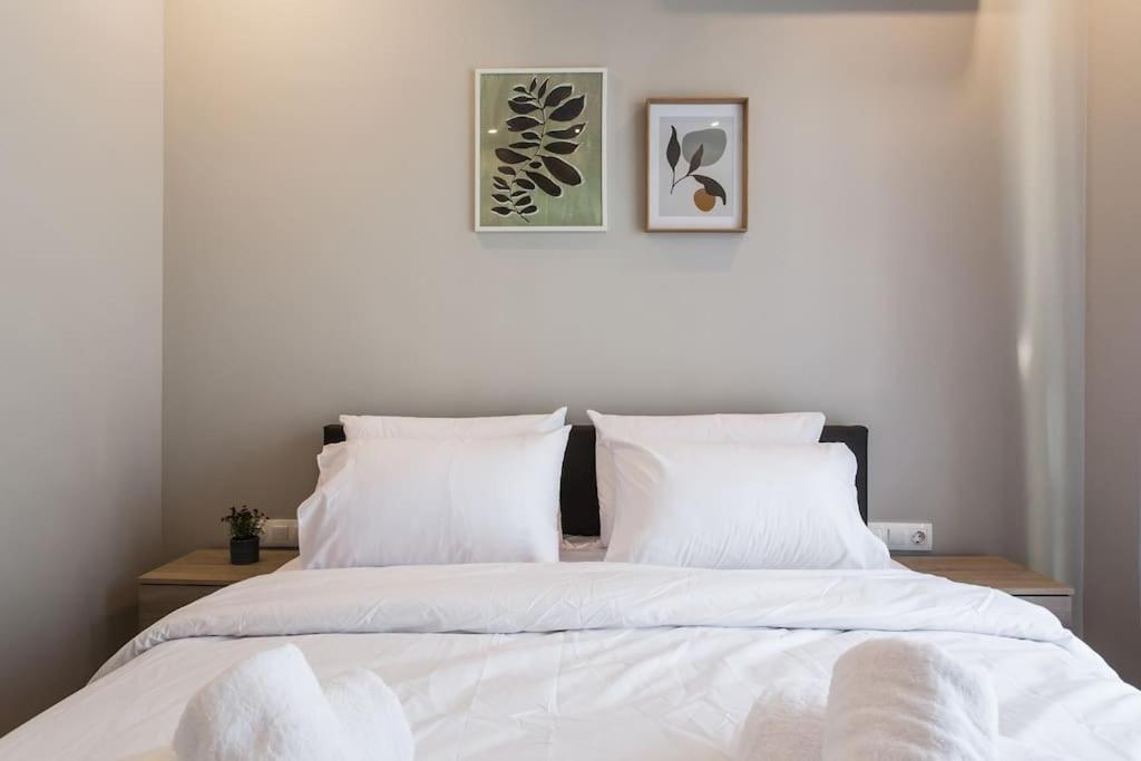 Piraeus Deluxe 2Bdr Apt - Near Metro And Port Esterno foto